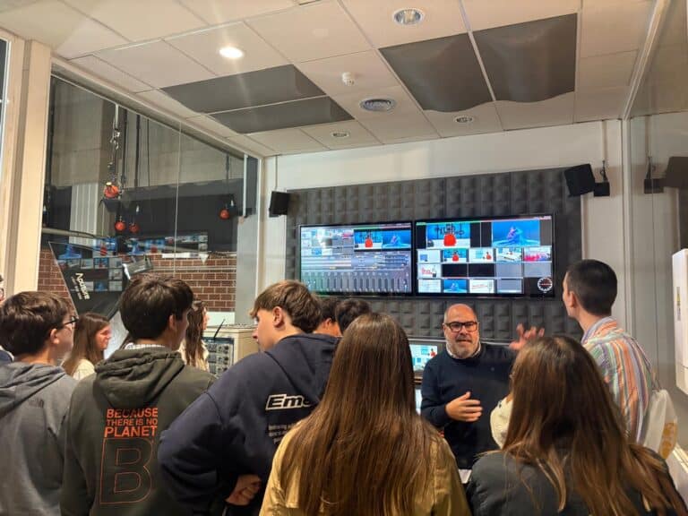 Visita a la Universidad Pontificia de Salamanca de los alumnos de 2º de bachillerato del Colegio Filipense Blanca de Castilla de Palencia