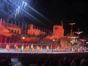 Los alumnos de 3º de la ESO del colegio Blanca de Castilla visitan Puy du Fou y Toledo.